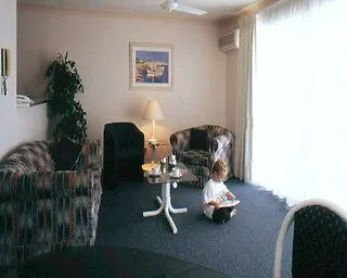 Golden Shores Holiday Club Gold Coast Apartment