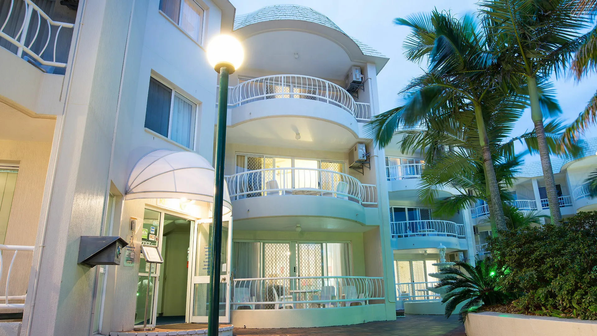 Golden Shores Holiday Club Gold Coast